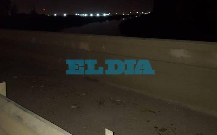 Denuncian que parte de la diagonal 74, camino a Punta Lara, está a oscuras