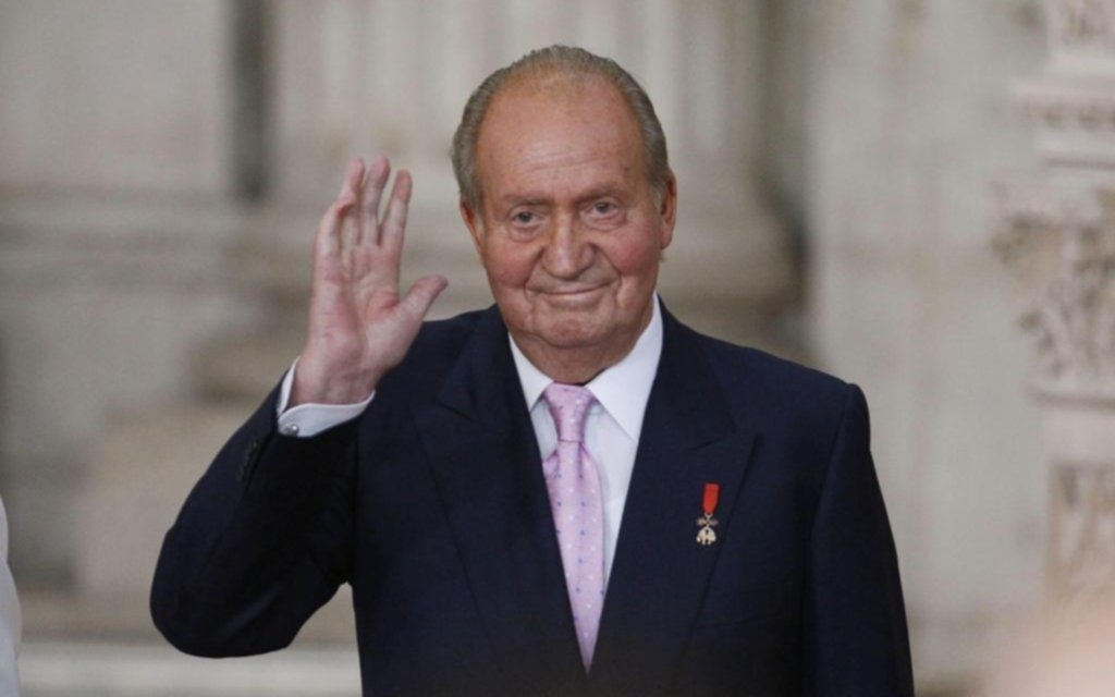 El rey emérito de España, Juan Carlos I, se retira de la vida pública