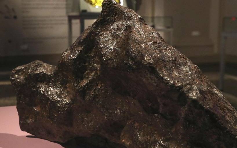 Delincuentes armados se llevan tres meteoritos de un parque provincial en Chaco