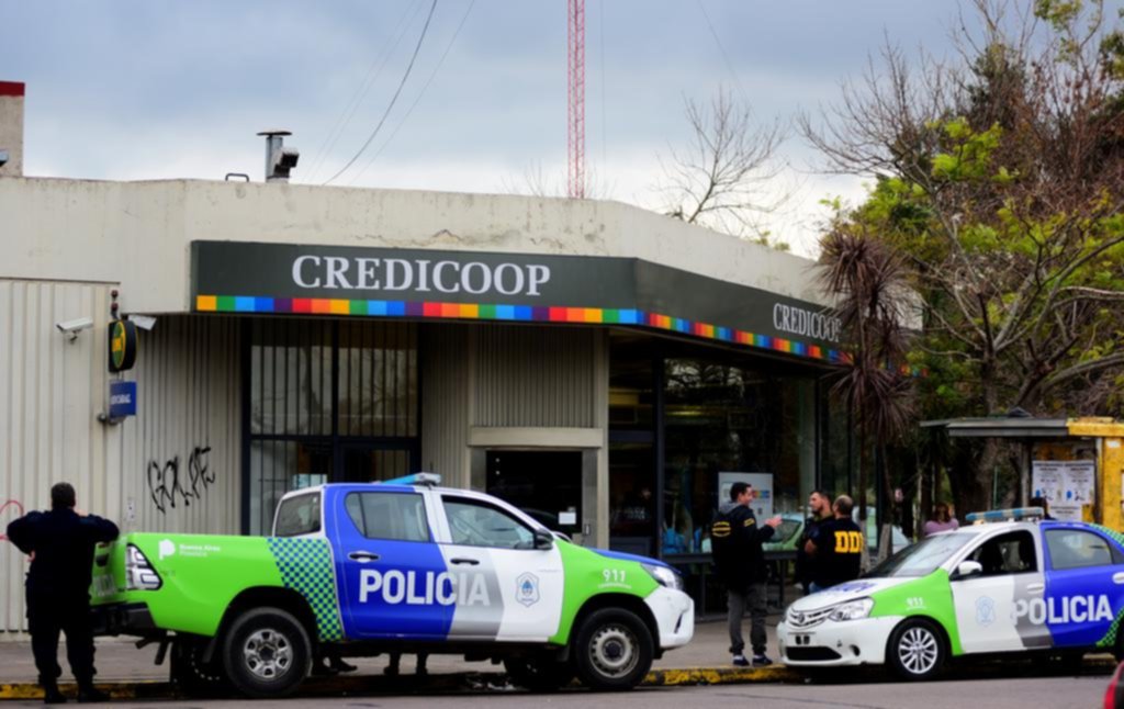 La Cumbre: en un asalto comando a un banco se llevaron una suma millonaria