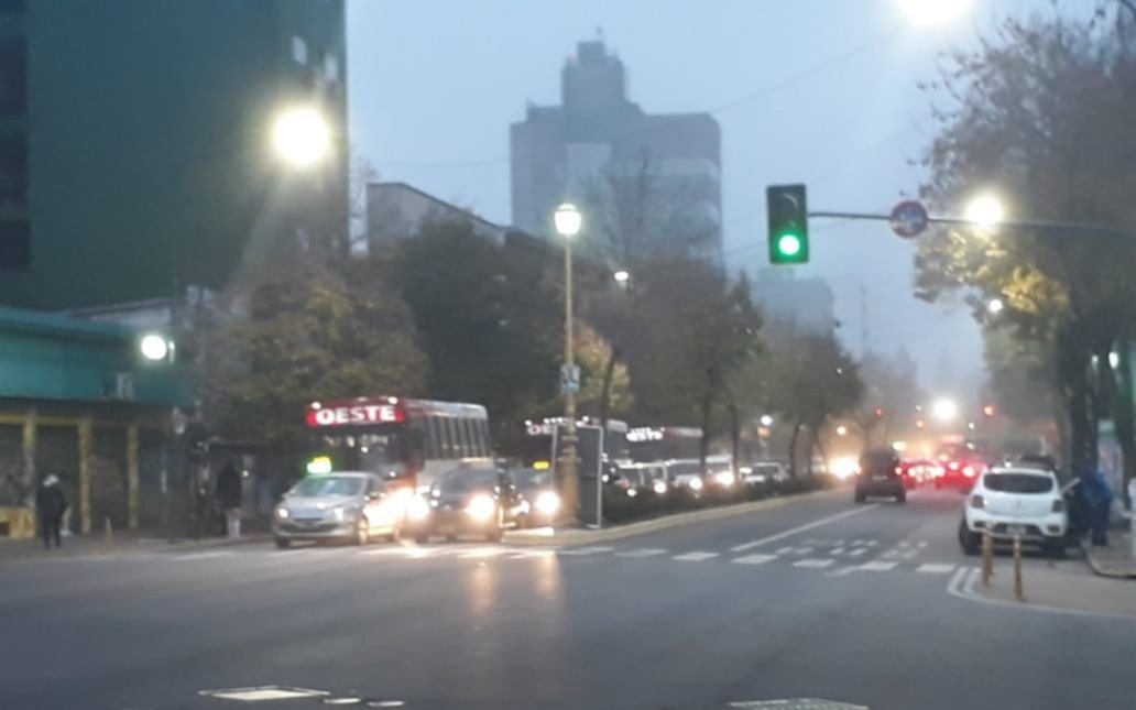 Otra vez fresco en La Plata y con la niebla como protagonista