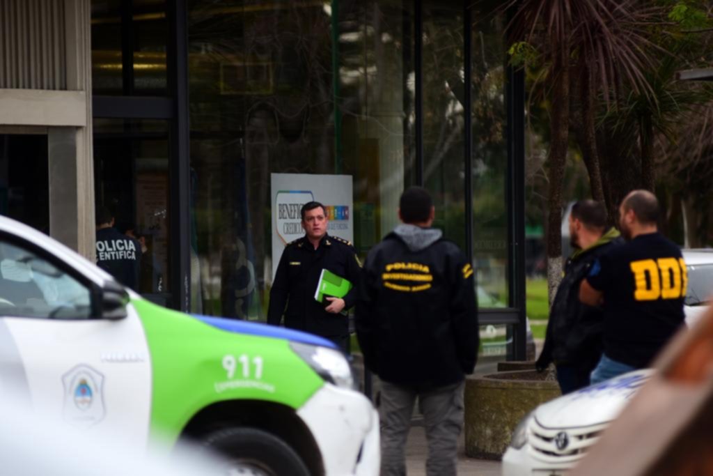 El asalto al banco: creen que tienen al chofer y buscan a una banda del Conurbano