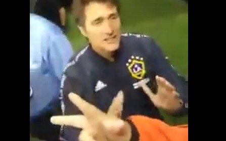 Video.- Un hincha de River le recordó a Guillermo la final de la Copa y discutieron feo