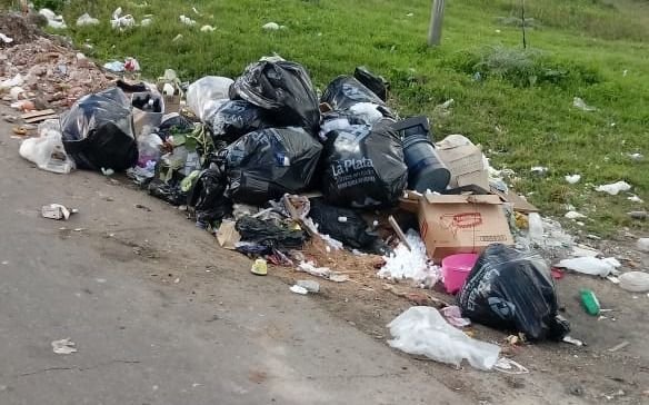 Más reclamos por la basura en Altos de San Lorenzo