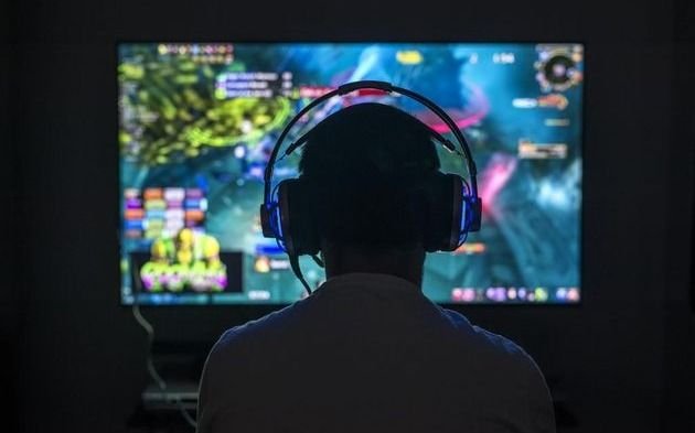 Crecen los eSports, mientras la crisis del deporte se acentúa entre cierres y aplazamientos