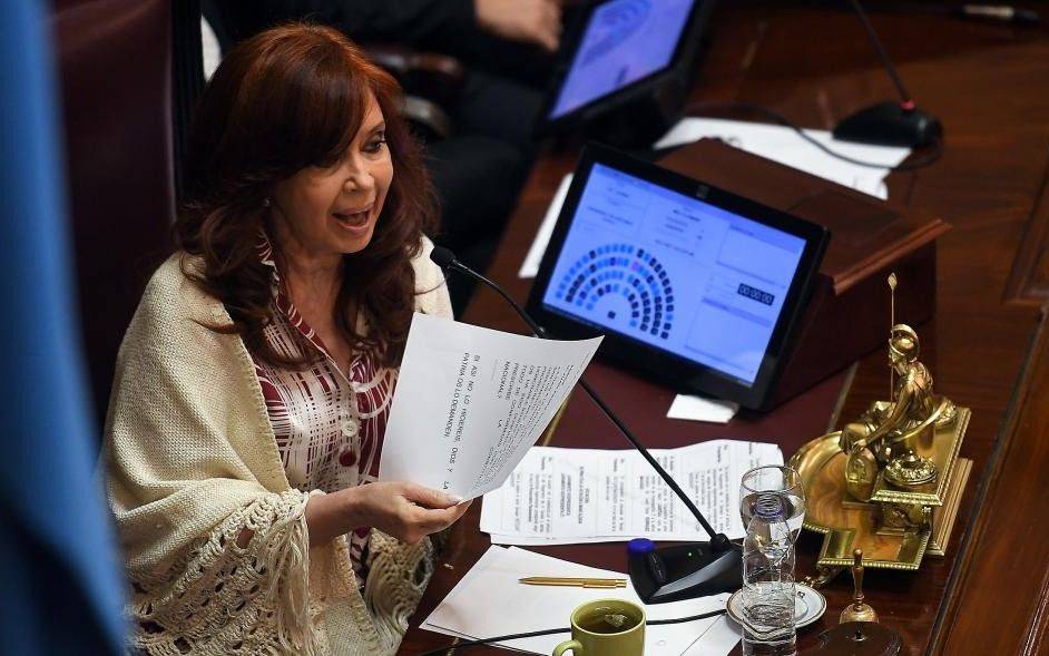 Cristina Kirchner aceptó cambios y el Senado sesionará de manera virtual el 13 de mayo
