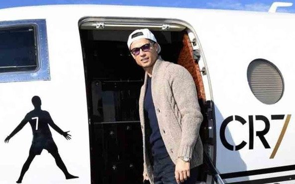 Finalmente Cristiano Ronaldo volvió a Turin pero, por ahora, para hacer la cuarentena