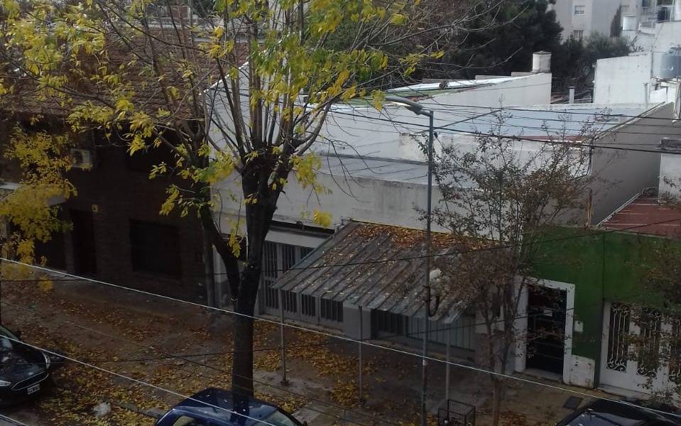 En la zona del hospital San Martín, una luz no se apaga nunca