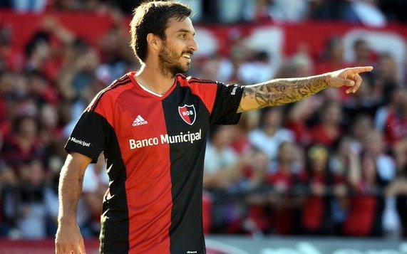 La vuelta de Scocco a Newell's se caería de la manera menos pensada
