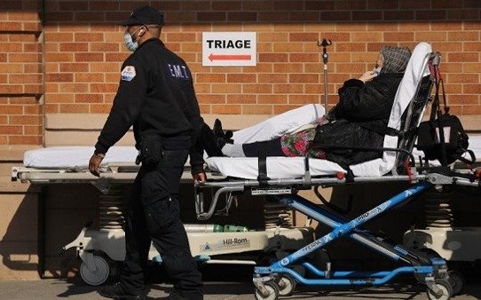 EE.UU. supera las 71 mil muertes, pero no frena su reapertura en medio de la pandemia