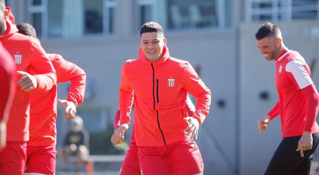 ¿La idea del United de negociar a Rojo altera los planes del León?