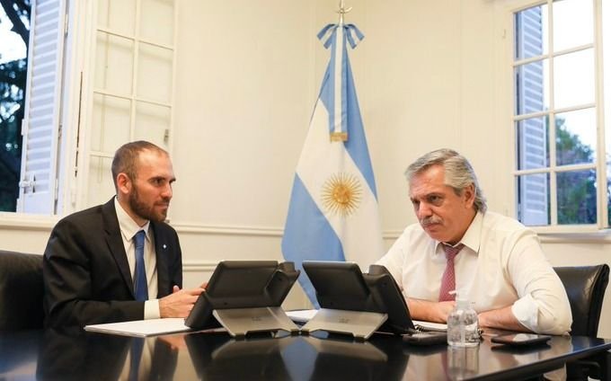 Deuda: economistas y académicos de todo el mundo respaldaron la oferta argentina