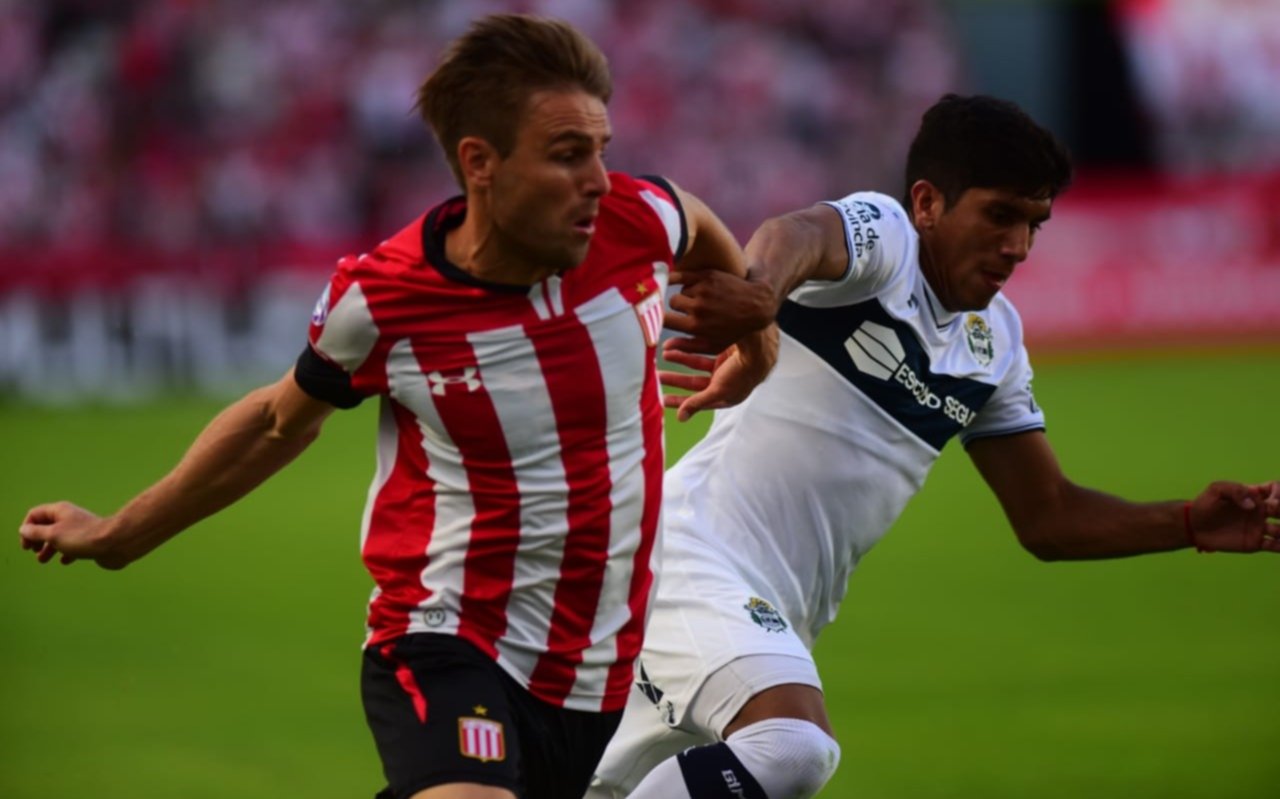 Alberto Fernández opinó sobre la situación del fútbol en el país