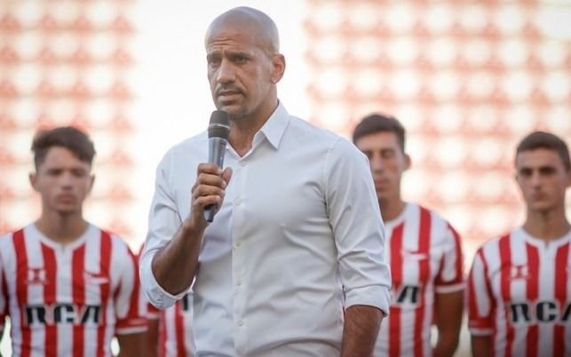 Estudiantes: El presidente Verón dijo que Marcos Rojo "tiene edad para cuidarse sólo"
