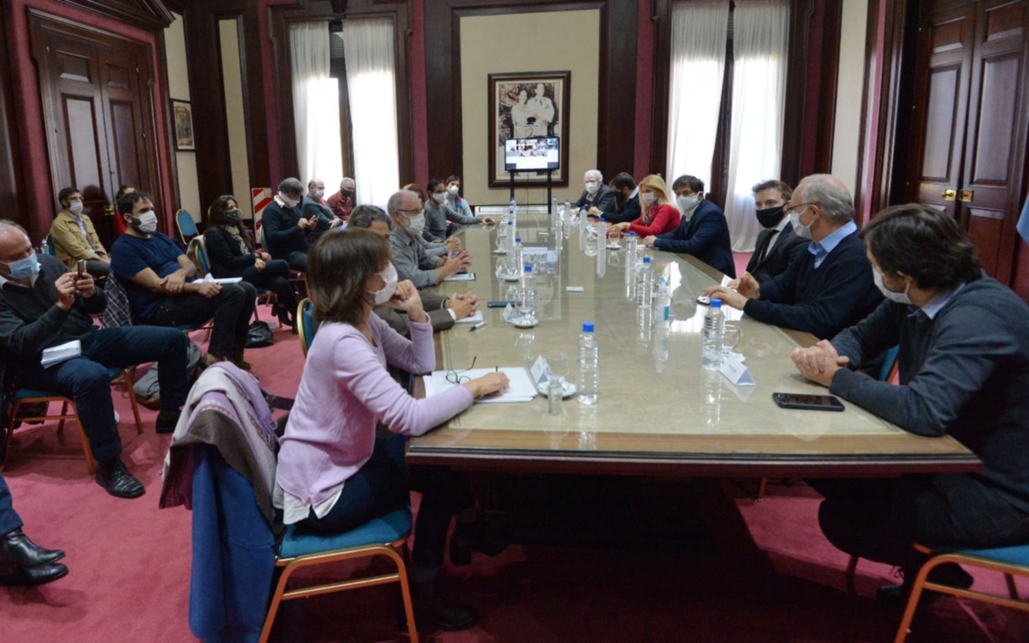 Provincia: reanudación parcial en industrias y comercios en la continuidad de la cuarentena