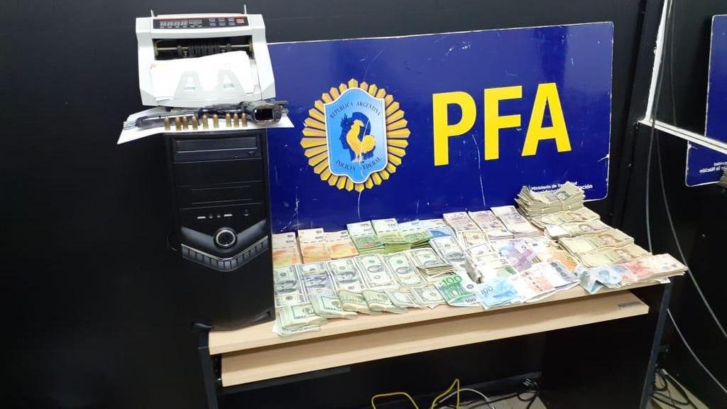 Un secuestro millonario y 17 detenidos en el Centro