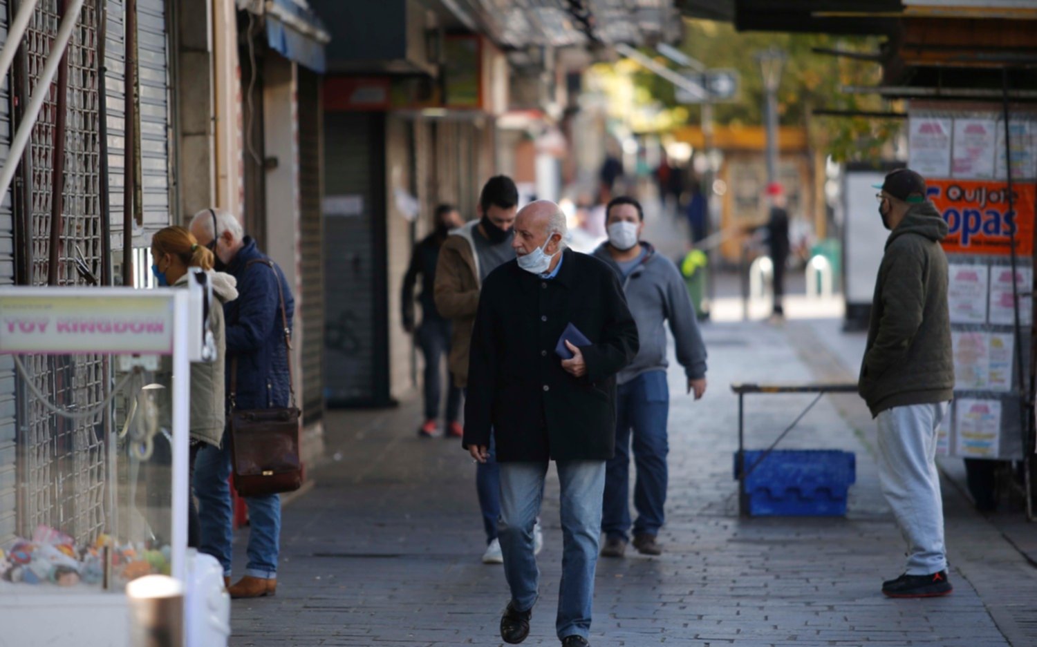 Garro pidió a comerciantes y vecinos seguir cumpliendo la cuarentena hasta que haya definiciones