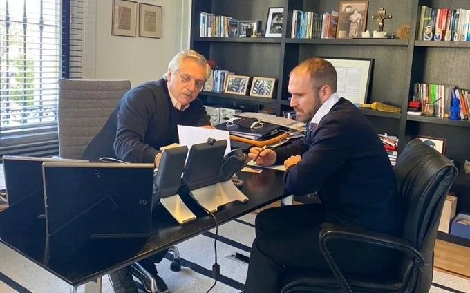 El Gobierno extendió el plazo para ingresar al canje de deuda