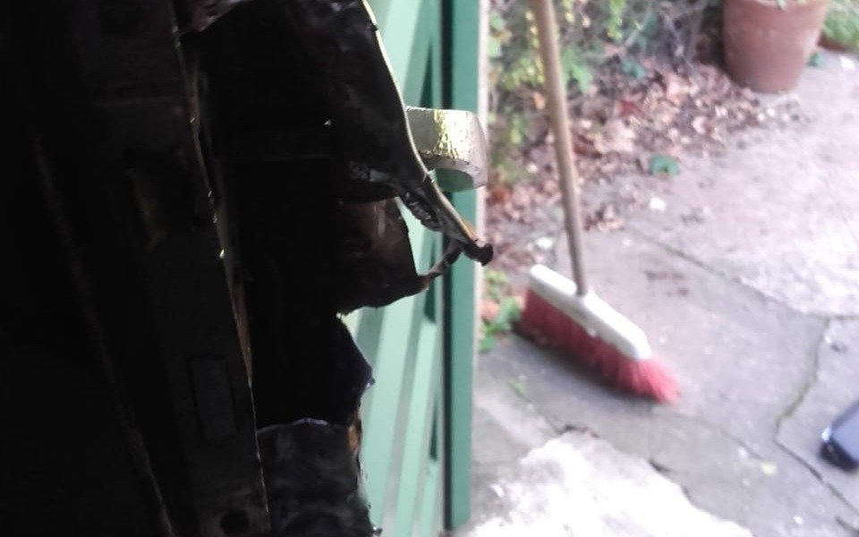 Rompieron una puerta y robaron en el espacio cultural Casa Abierta