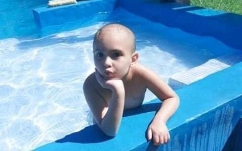 Desesperado pedido de una mamá por su hija de 8 años con cáncer
