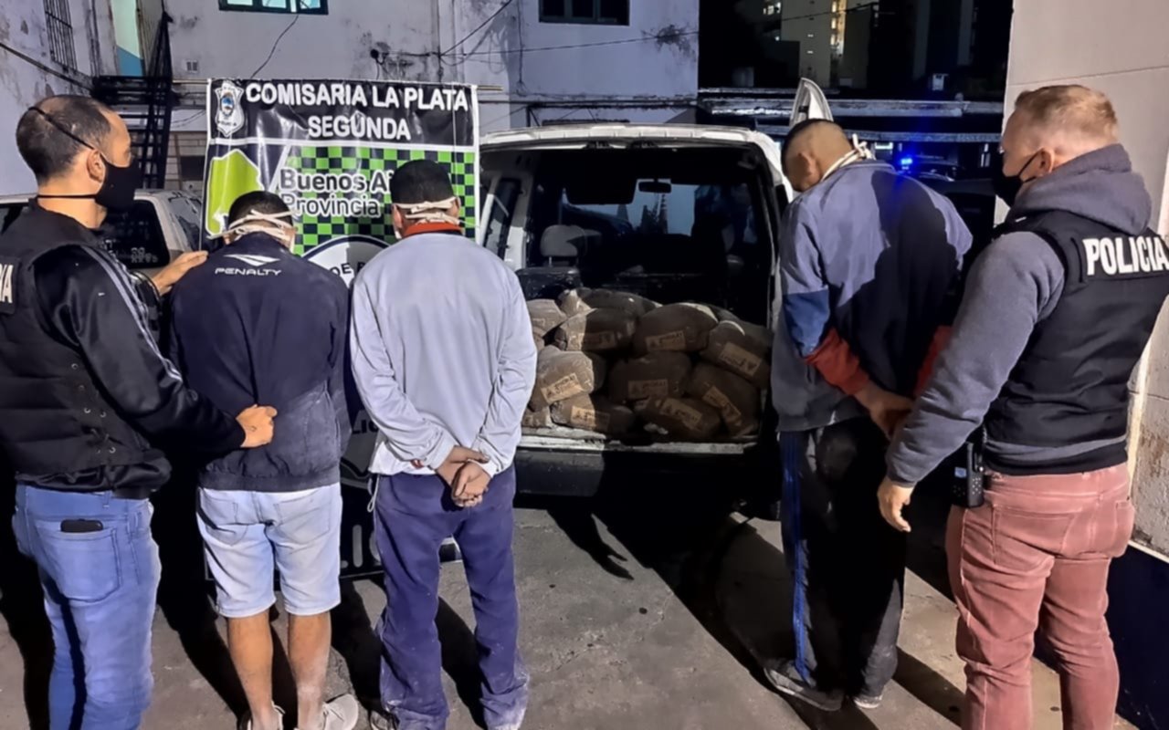 Gracias a un grupo de whatsapp vecinal cayó un violento ladrón en 122 y 50