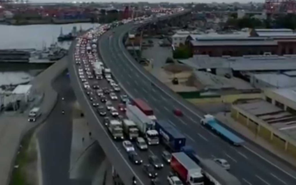 Autopista: arrancó el cobro de peaje en sentido a La Plata