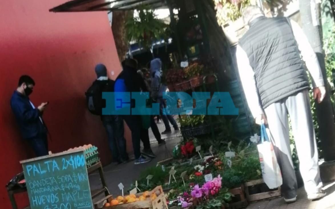 Malestar en el centro por la apertura de "negocios que no están habilitados"