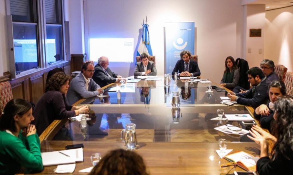 Organizaciones sociales se reúnen con Larroque para ayudar en los barrios