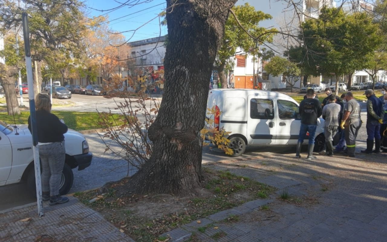Tras caso de Covid-19, realizaron operativo  de desinfección en la zona de Plaza Malvinas