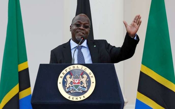 Presidente africano aseguró que su hijo venció al coronavirus "bebiendo limón y jengibre"