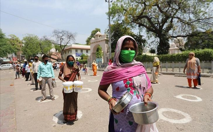 India en alerta: registró récord de contagios y el gobierno extiende la cuarentena