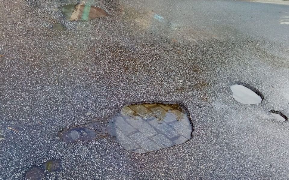 Más de dos meses lidiando con una pérdida de agua en Ensenada