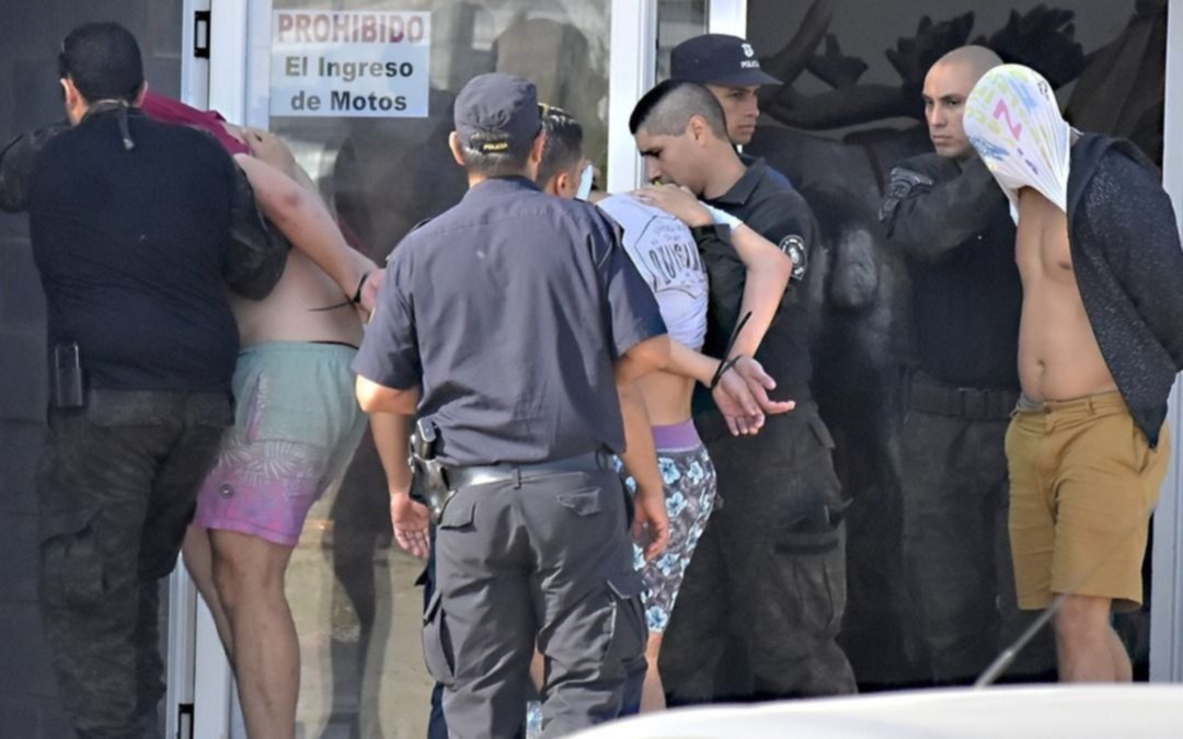 Sin contacto con otros presos ni celulares: así viven los acusados del crimen de Villa Gesell