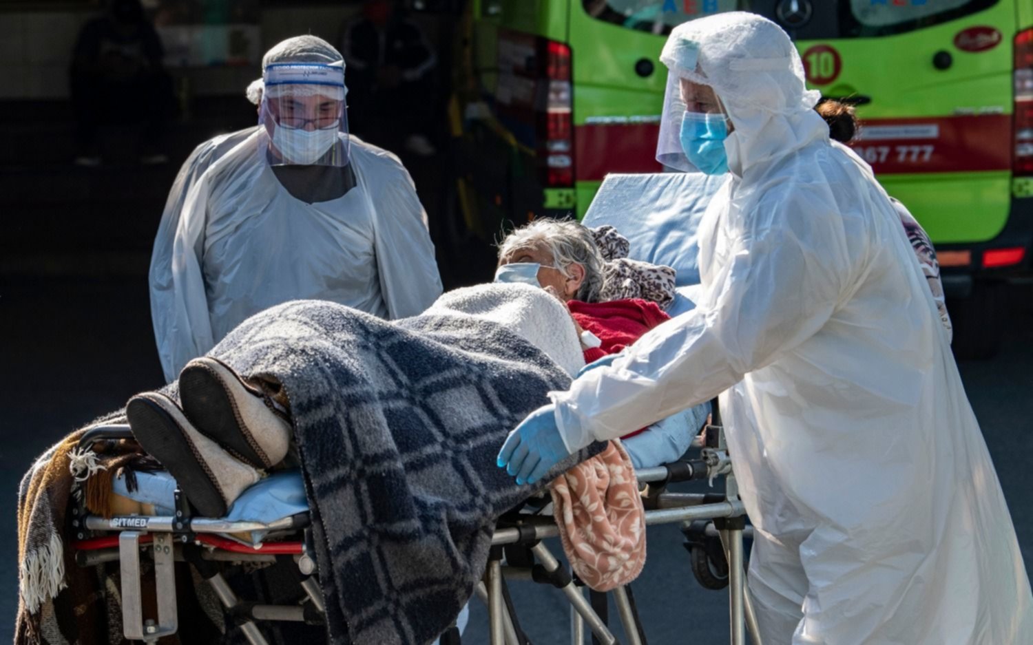 Récord de muertes y contagios diario por coronavirus en Chile