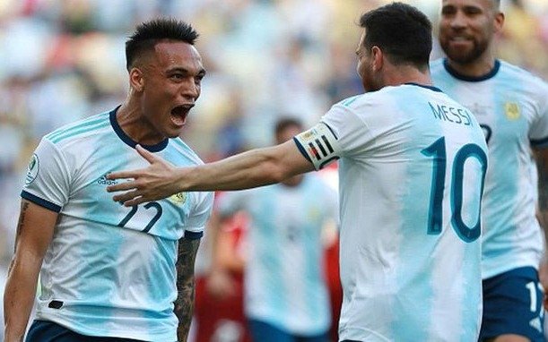 Scaloni: "Para Argentina cuantos más partidos jueguen juntos Messi y Lautaro Martínez, mejor"