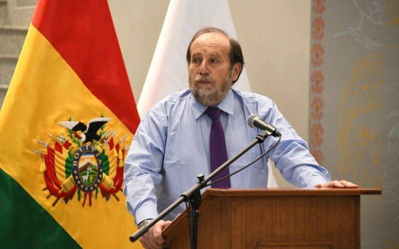 Escándalo en Bolivia: detienen al ministro de salud por comprar respiradores con sobreprecio