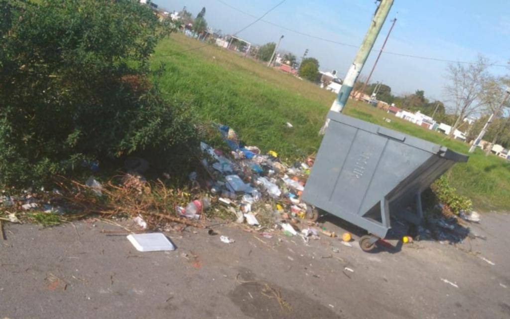 Una familia en alerta por basura en 20 esquina 77