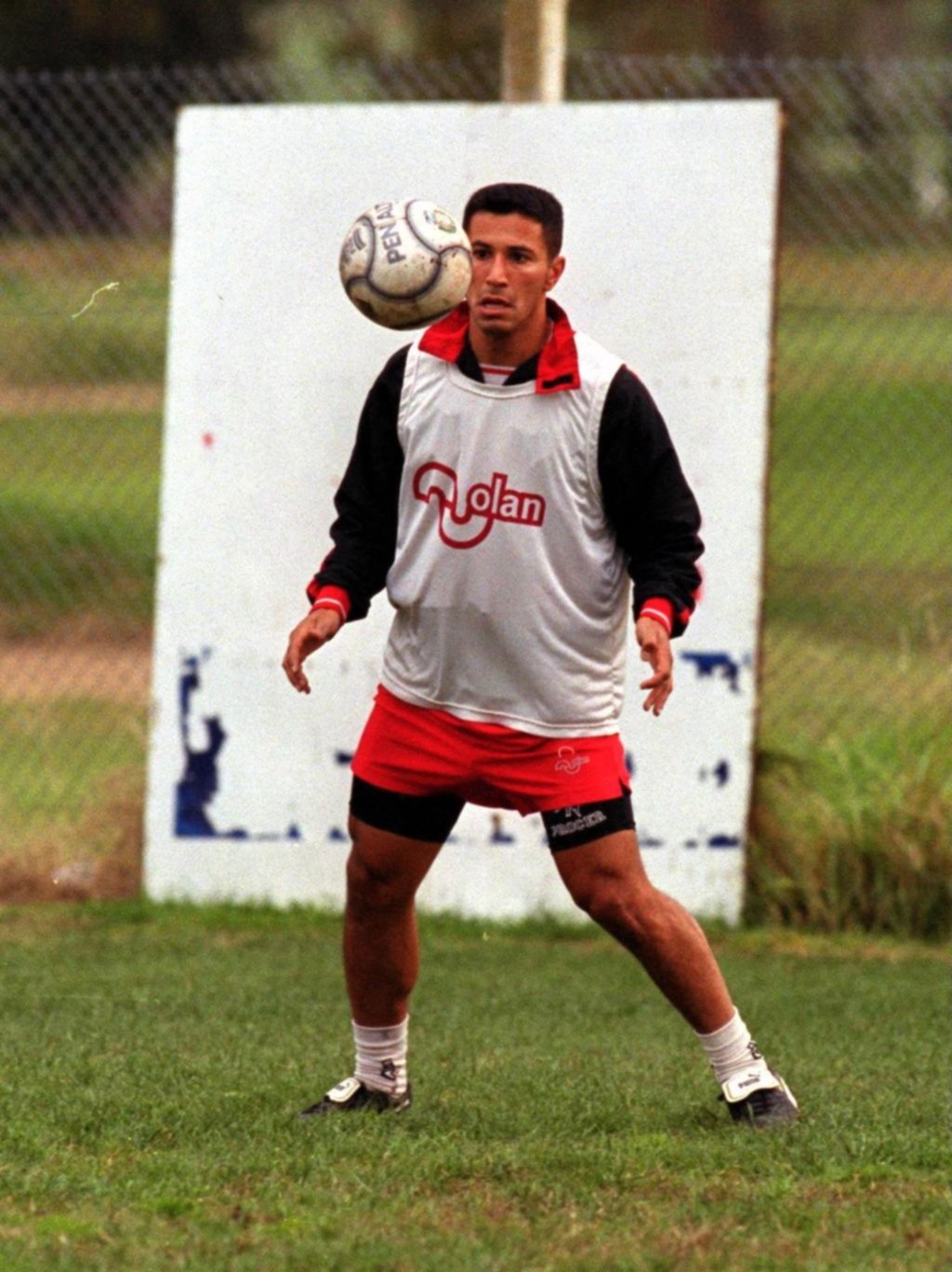 El mundo del fútbol lamenta la muerte de Mauricio Hanuch