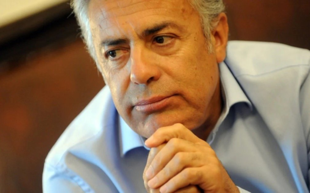 El diputado nacional Alfredo Cornejo tiene coronavirus y fue internado