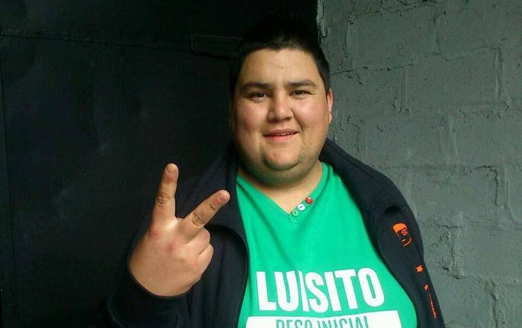 Luisito pesa 300 kilos y sus amigos piden ayuda urgente