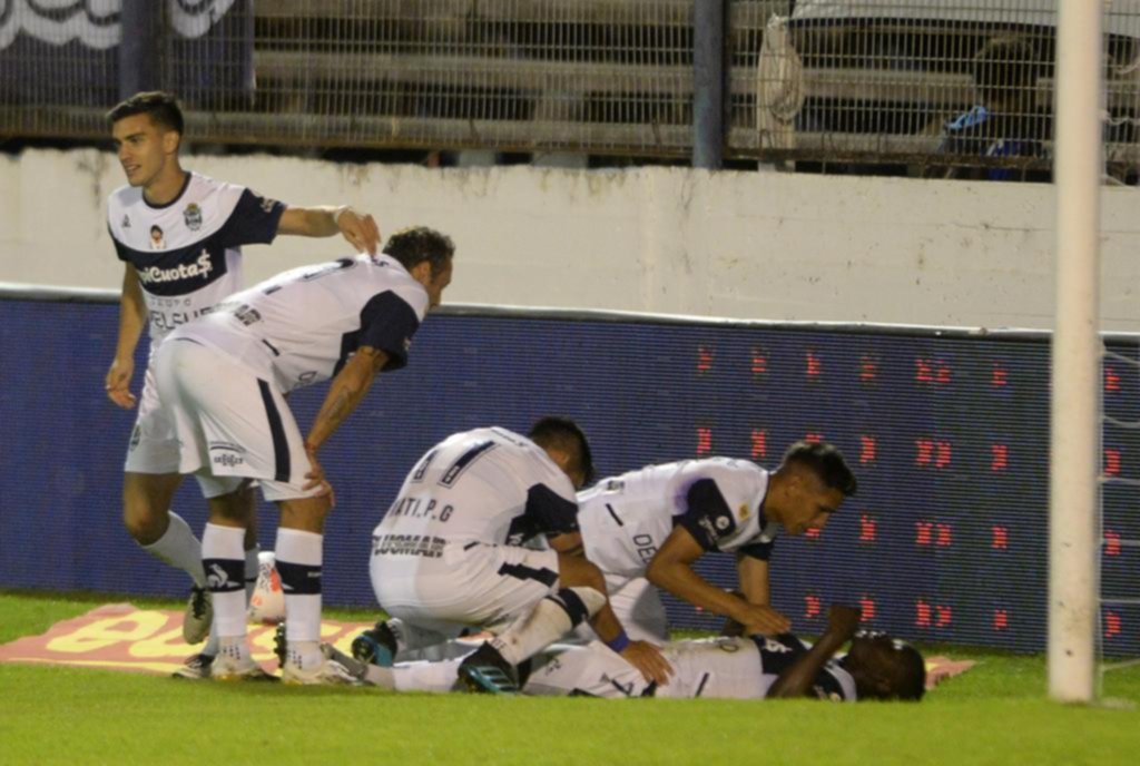 Gimnasia busca un triunfo que lo acerque a su gran objetivo