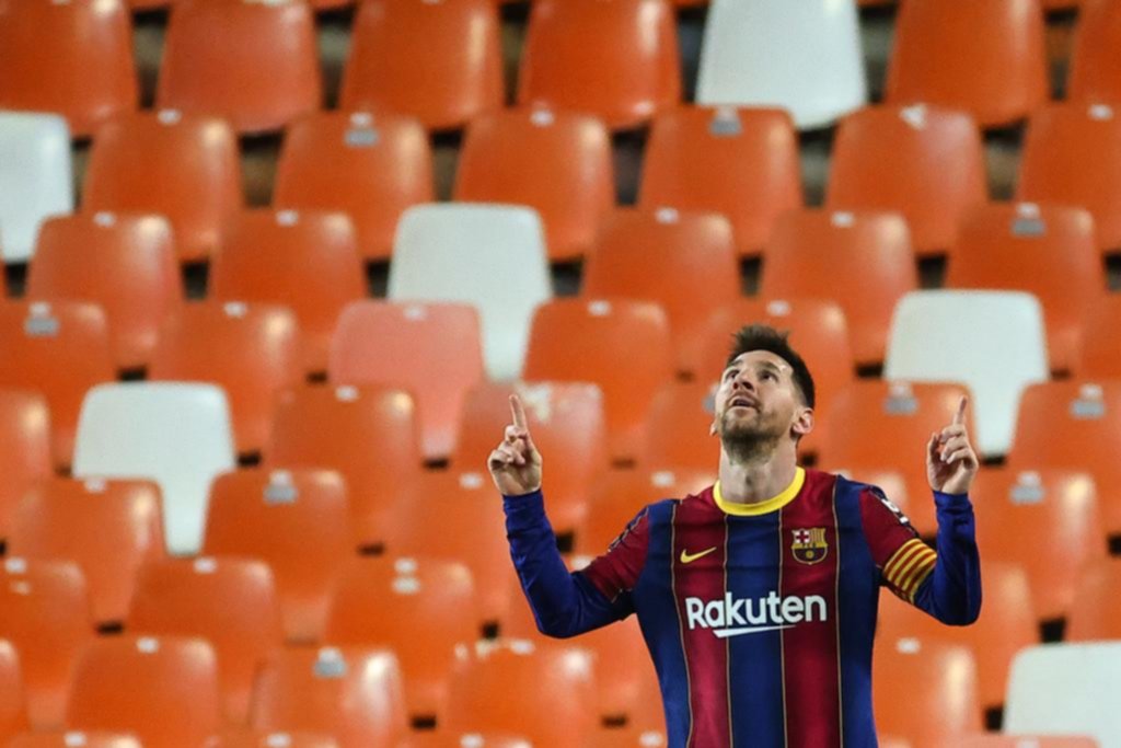 Messi volvió a brillar y metió dos en el triunfo del Barça, que no se rinde