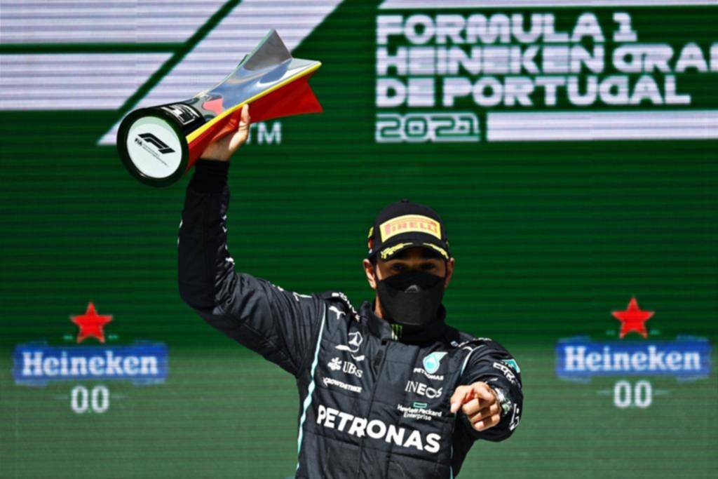 Hamilton volvió a ganar y se afirma como puntero