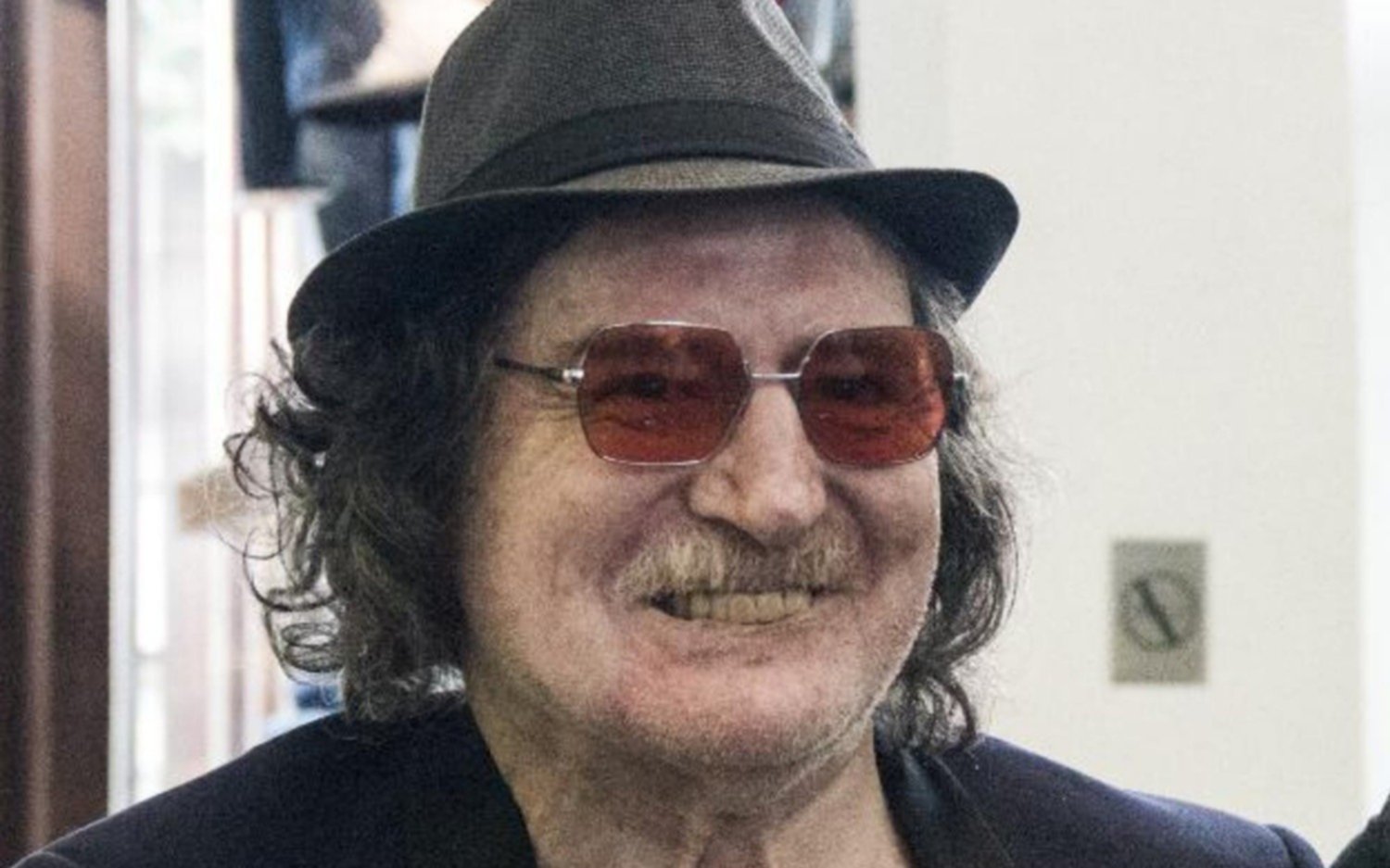 El laboratorio de la Sputnik V celebró que Charly García haya recibido la primera dosis