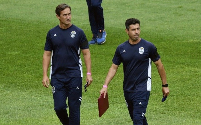 Tras la reunión con Pellegrino, Martini y Messera continuarán siendo los entrenadores de Gimnasia