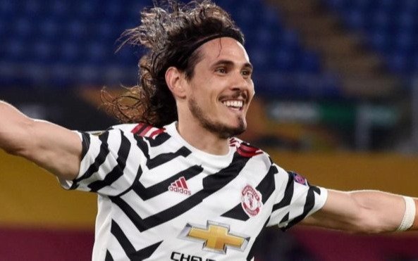 Cavani explicó por qué se queda en el Manchester y no viene a Boca