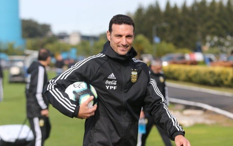 Se viene el anuncio de Scaloni con los 23 convocados para un mes muy movido
