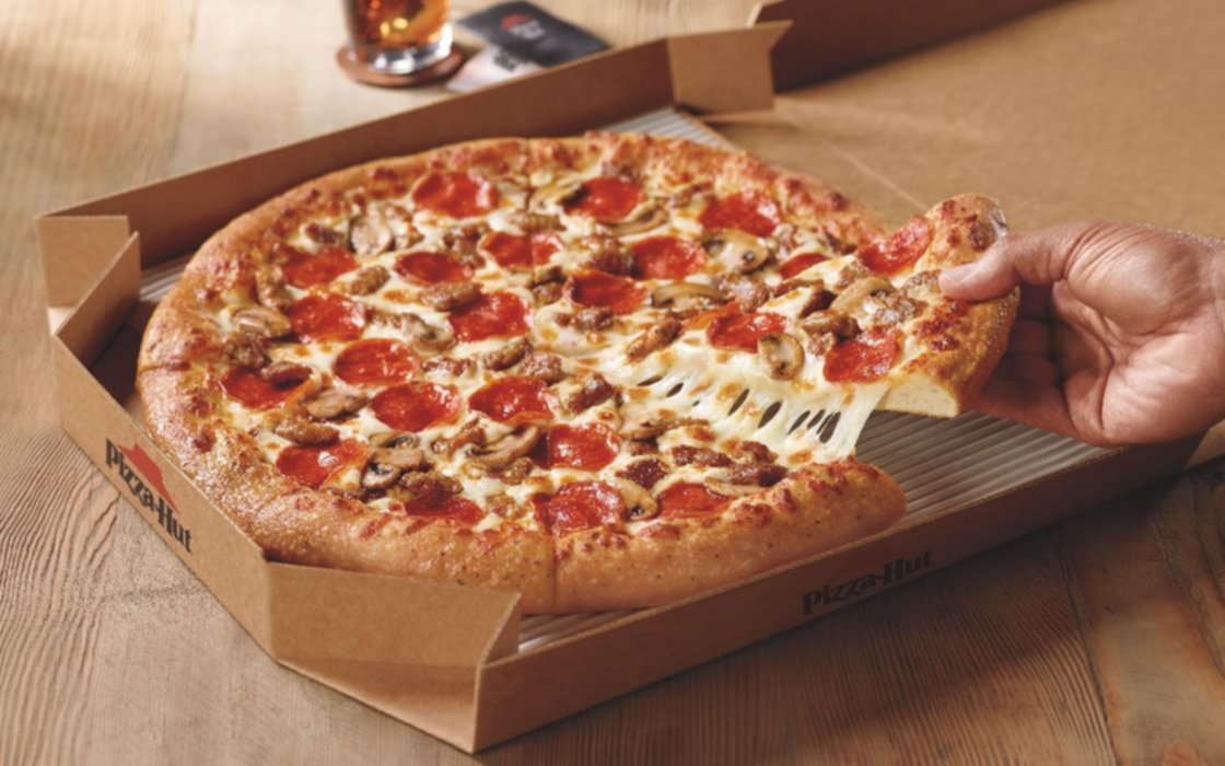 Pidió un delivery y denunció a la pizzería por supuesto mensaje homofóbico en el ticket