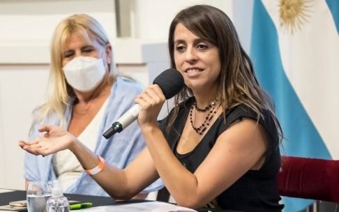 Ex funcionaria trans denunció a Victoria Donda por "suprimirla de la historia argentina"