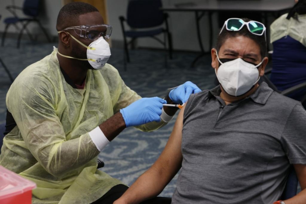 Se disparan las consultas para vacunarse en Miami: cuánto cuesta y cómo es la movida